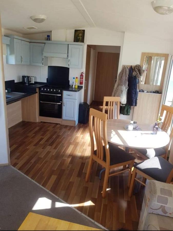 Private Caravan Situated At Parkdean Holiday Resort St Margaret'S At Cliffe Number 18 Buitenkant foto