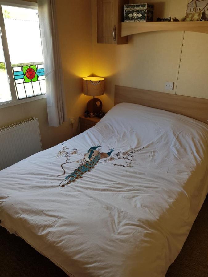 Private Caravan Situated At Parkdean Holiday Resort St Margaret'S At Cliffe Number 18 Buitenkant foto