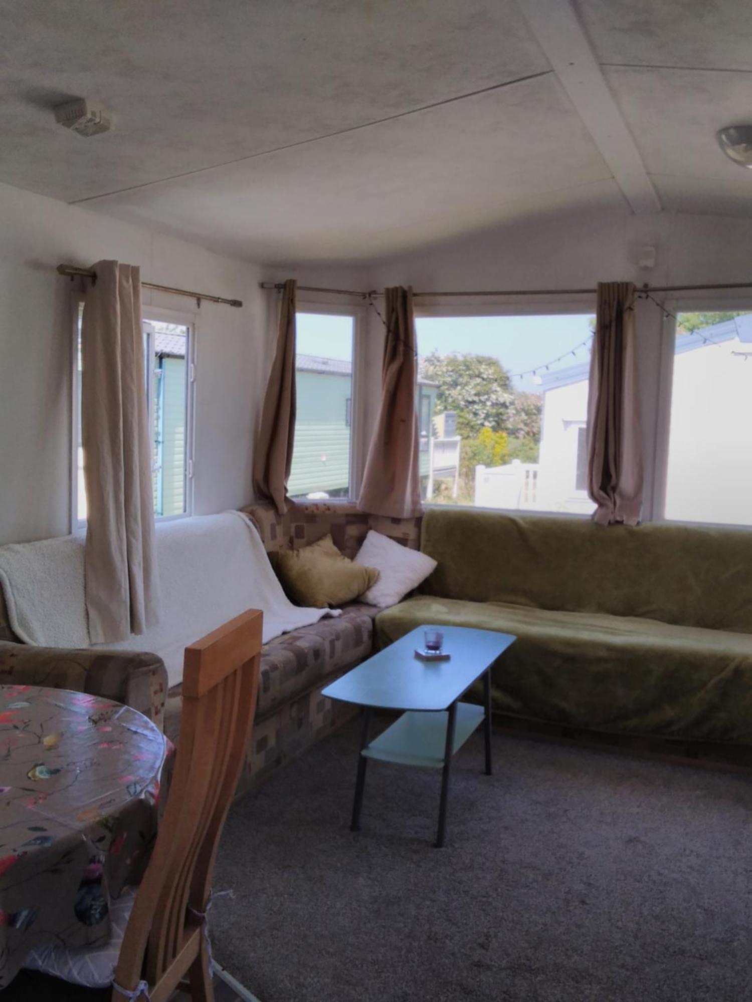 Private Caravan Situated At Parkdean Holiday Resort St Margaret'S At Cliffe Number 18 Buitenkant foto
