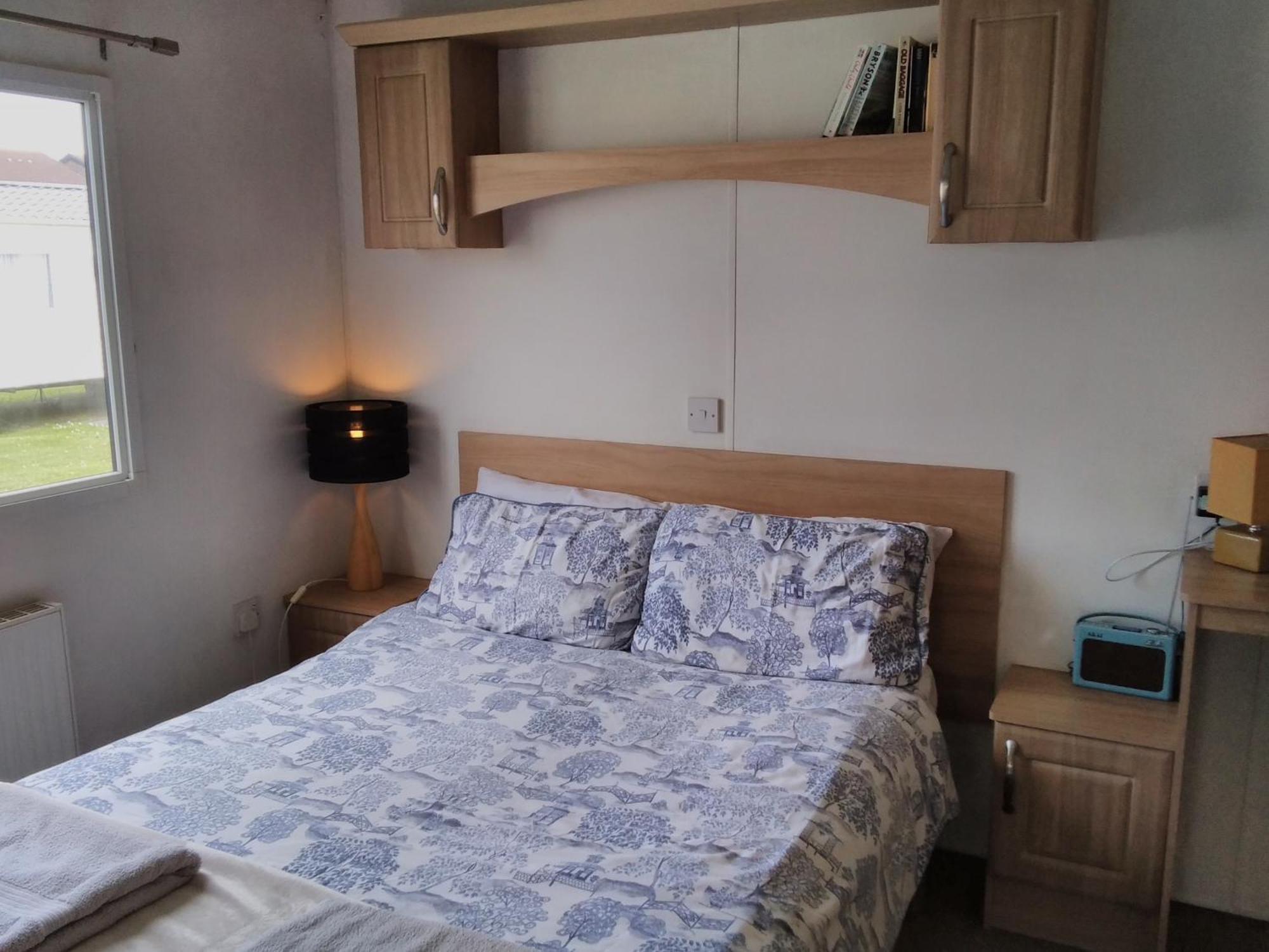Private Caravan Situated At Parkdean Holiday Resort St Margaret'S At Cliffe Number 18 Buitenkant foto