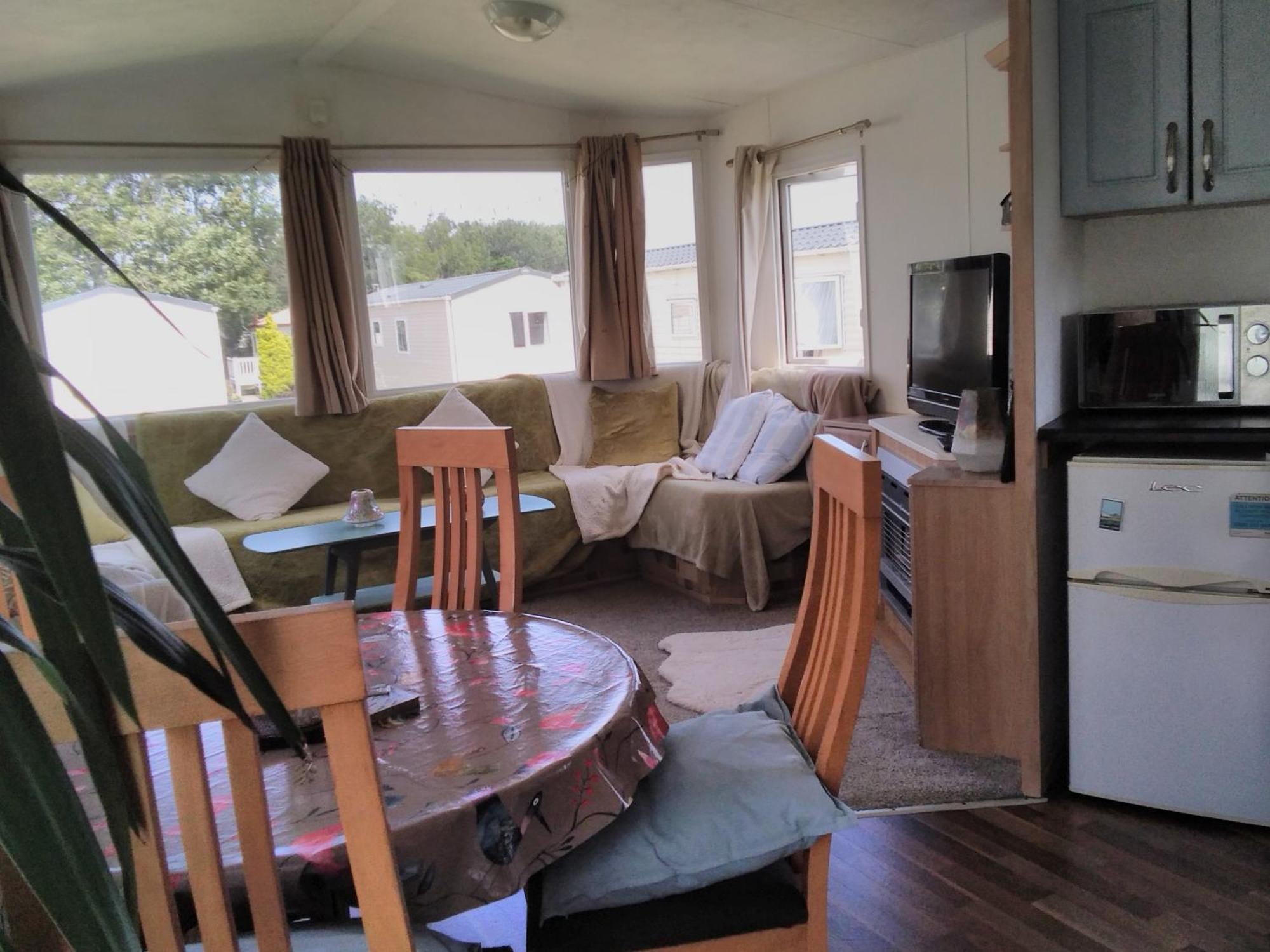 Private Caravan Situated At Parkdean Holiday Resort St Margaret'S At Cliffe Number 18 Buitenkant foto